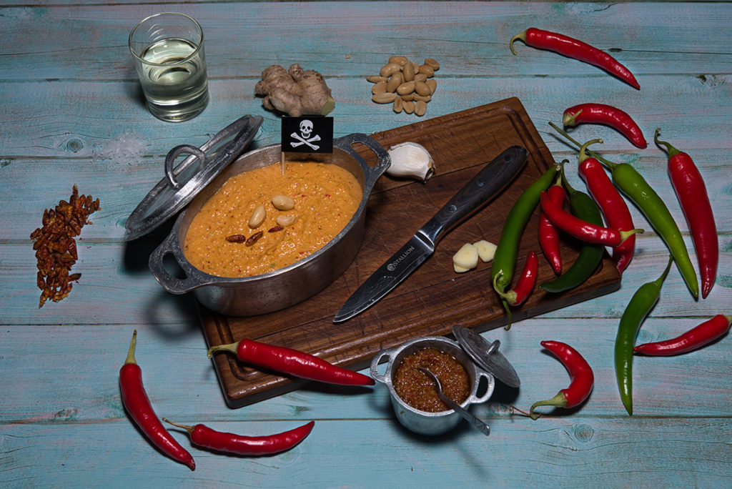 Chili-Erdnuss-Dip - MADAMAGAZINE